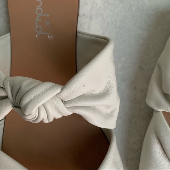 SPLENDID Leather Knot Barton Flat Sandals- NEVER WORN - Picture 5 of 6